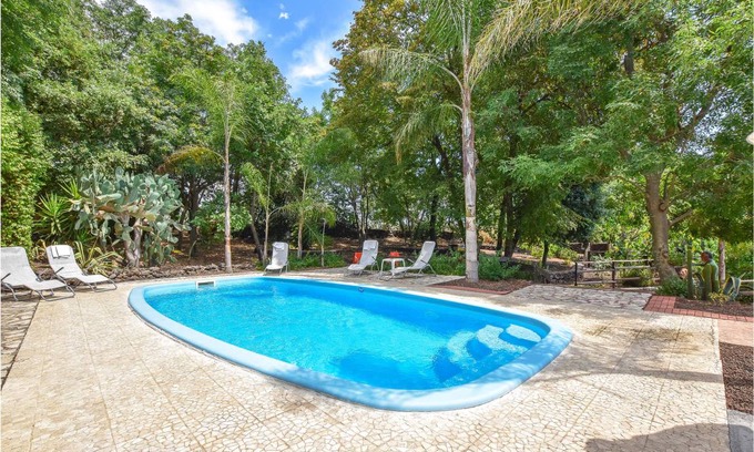Santa Venerina House | 140 m² House ∙ 3 bedrooms ∙ 6 guests