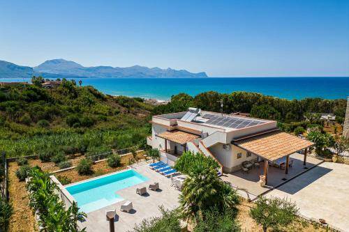 Alcamo Marina Villa | 140 m² Villa ∙ 3 bedrooms ∙ 6 guests