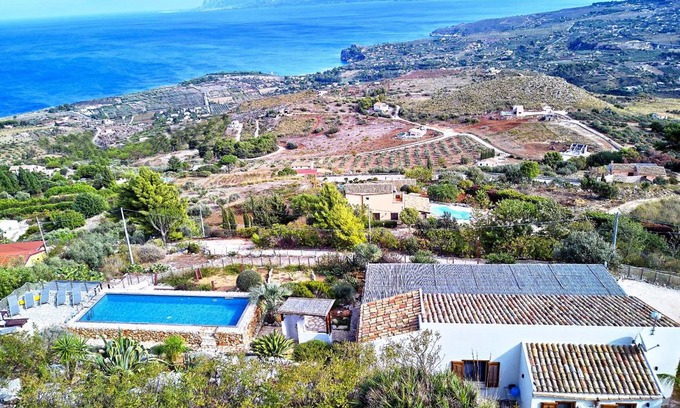 Custonaci House | 142 m² House ∙ 5 bedrooms ∙ 10 guests