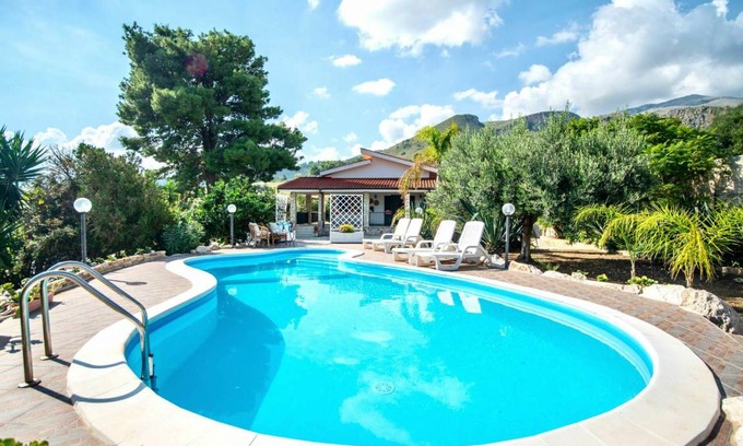 Scopello Villa | 150 m² Villa ∙ 5 bedrooms ∙ 10 guests
