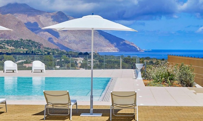 Castellammare del Golfo Villa | 150 m² Villa ∙ 3 bedrooms ∙ 6 guests