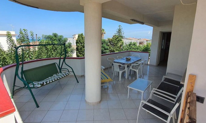 Alcamo Marina Apartment | 150 m² Apartment ∙ 4 bedrooms ∙ 8 guests