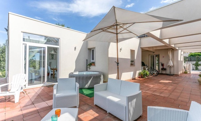 Brucoli House | 150 m² House ∙ 4 bedrooms ∙ 10 guests