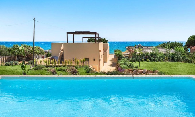 Marina di Modica Villa | 150 m² Villa ∙ 4 bedrooms ∙ 8 guests