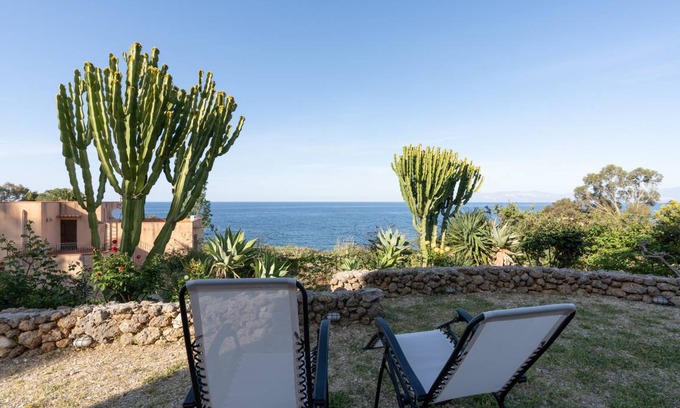 Scopello Villa | 150 m² Villa ∙ 3 bedrooms ∙ 6 guests