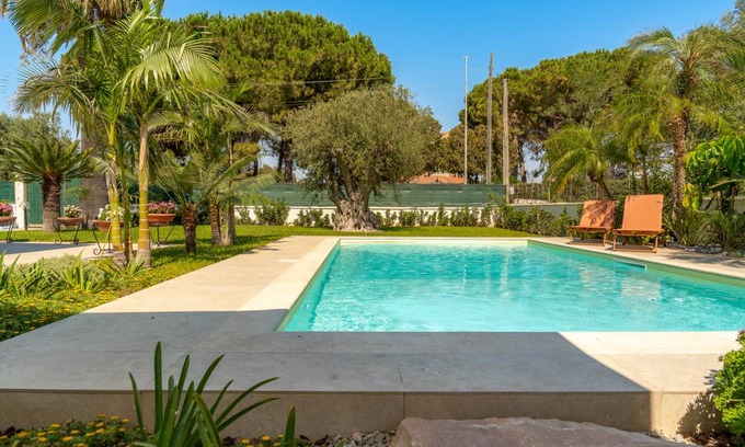 Arenella Villa | 150 m² Villa ∙ 4 bedrooms ∙ 10 guests