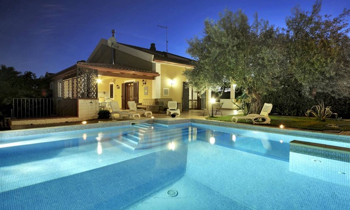 Marina di Ragusa Villa | 160 m² Villa ∙ 4 bedrooms ∙ 8 guests