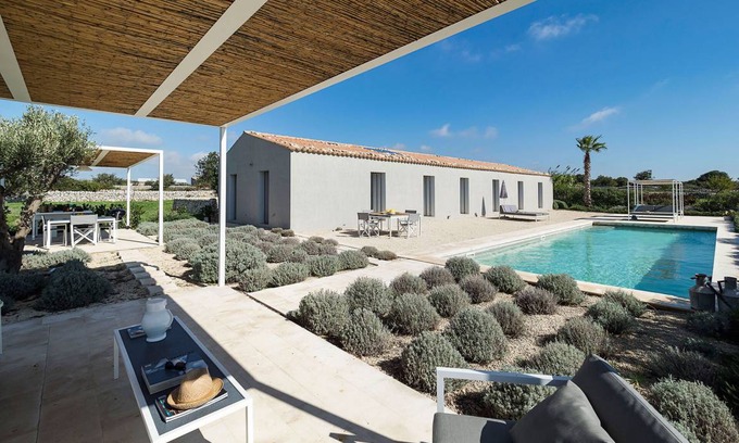 Ragusa Villa | 160 m² Villa ∙ 3 bedrooms ∙ 6 guests