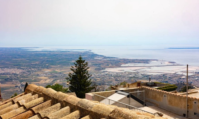 Erice Apartment | 166 m² Apartment ∙ 3 bedrooms ∙ 5 guests