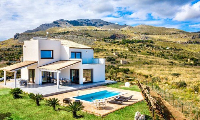 Scopello House | 170 m² House ∙ 4 bedrooms ∙ 8 guests