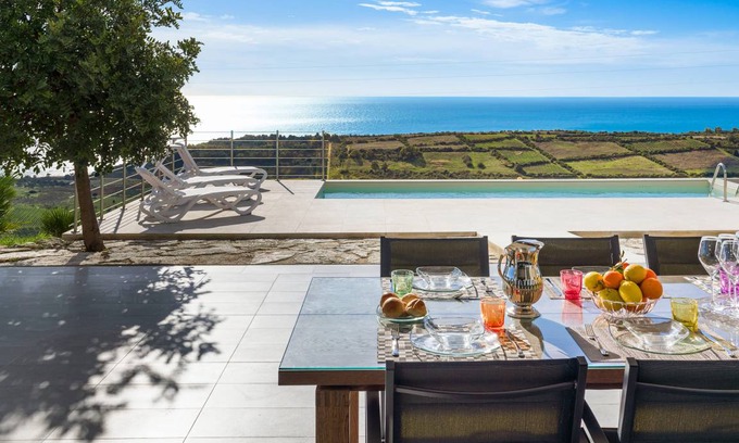 Siculiana Villa | 180 m² Villa ∙ 4 bedrooms ∙ 7 guests