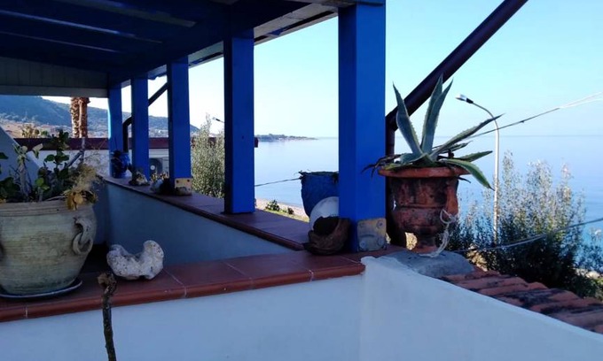 Marina di Caronia Apartment | 2 bedrooms appartement at Marina di Caronia, 30 m away from the beach with sea view, furnished balcony and wifi