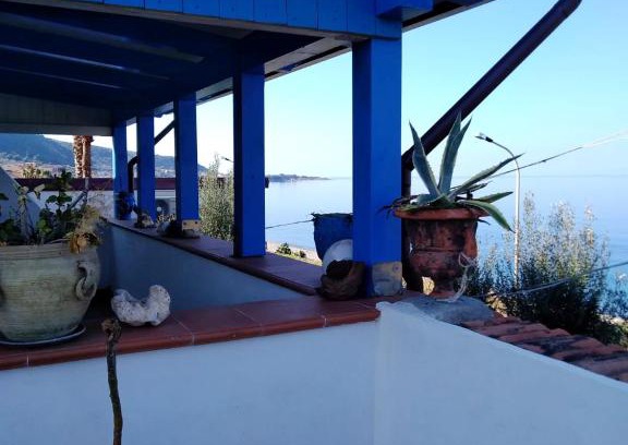 Marina di Caronia Apartment | 2 bedrooms appartement at Marina di Caronia 30 m away from the beach with sea view furnished balcony and wifi