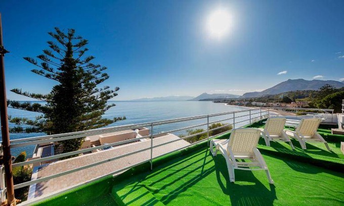 Casteldaccia Apartment | 200 m² Apartment ∙ 4 bedrooms ∙ 16 guests