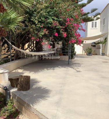 Pizzolungo Apartment | 200 m² Apartment ∙ 3 bedrooms ∙ 6 guests
