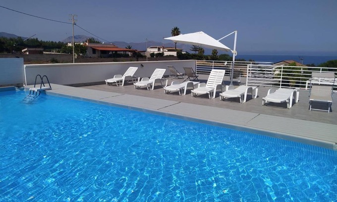 Balestrate House | 200 m² House ∙ 5 bedrooms ∙ 12 guests