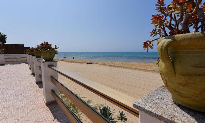 Porto Empedocle Villa | 200 m² Villa ∙ 3 bedrooms ∙ 8 guests