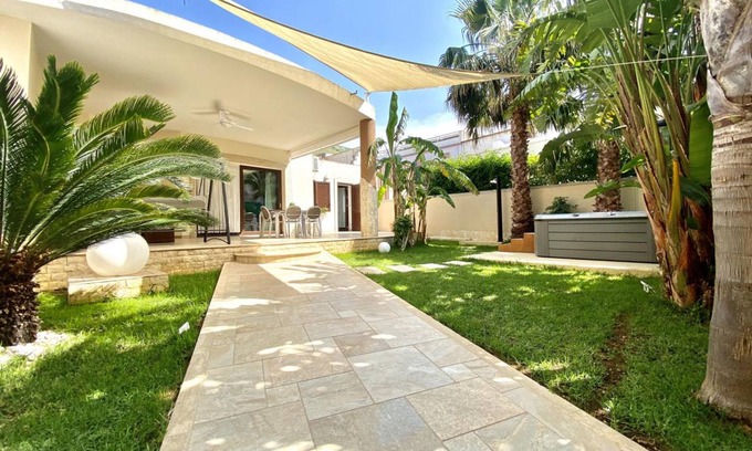 Alcamo Villa | 200 m² Villa ∙ 3 bedrooms ∙ 8 guests