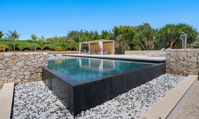 Noto Villa | 200 m² Villa ∙ 4 bedrooms ∙ 10 guests