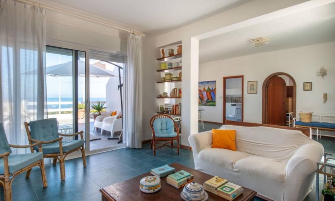 Capo Zafferano Villa | 200 m² Villa ∙ 4 bedrooms ∙ 8 guests