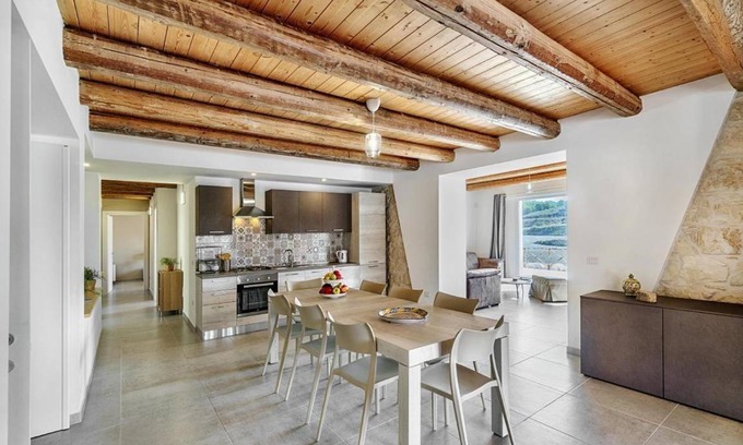 Giarratana House | 220 m² House ∙ 6 bedrooms ∙ 17 guests