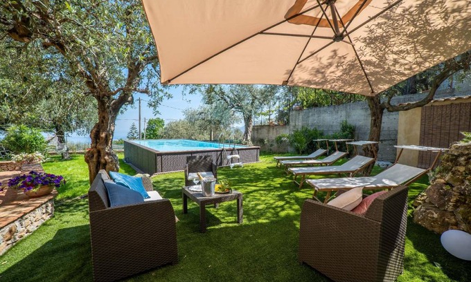 Carini House | 250 m² House ∙ 4 bedrooms ∙ 8 guests