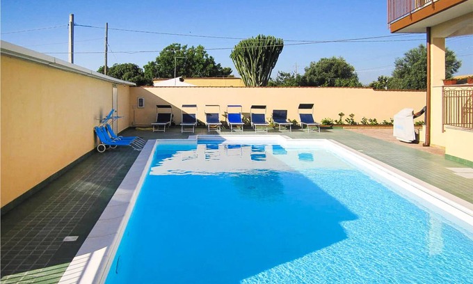 Syracuse House | 250 m² House ∙ 8 bedrooms ∙ 16 guests