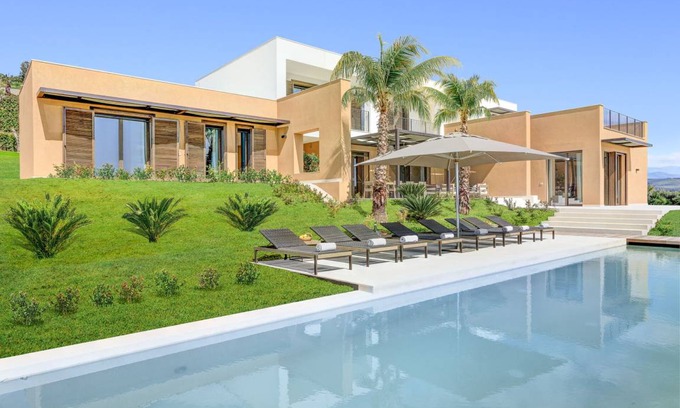Sciacca Villa | 293 m² Villa ∙ 4 bedrooms ∙ 8 guests
