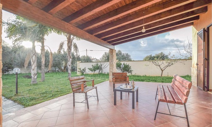 Torre Colonna-sperone House | 3 bedroom accommodation in Altavilla Milicia -PA-