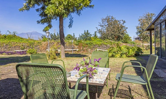 Aci Catena Apartment | 30 m² Apartment ∙ 2 bedrooms ∙ 4 guests