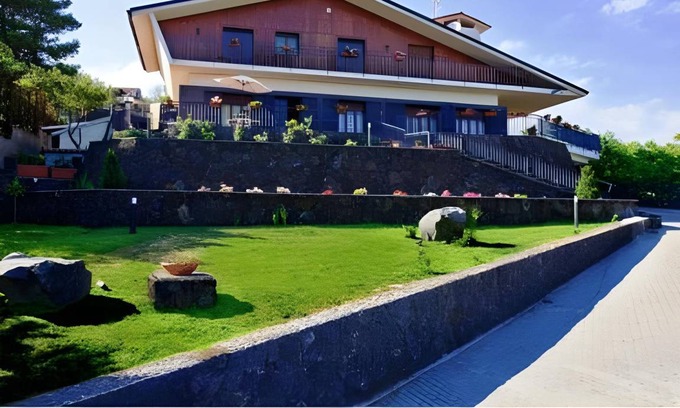 Nicolosi Bed & Breakfast | 30 m² Bed and breakfast ∙ 4 guests