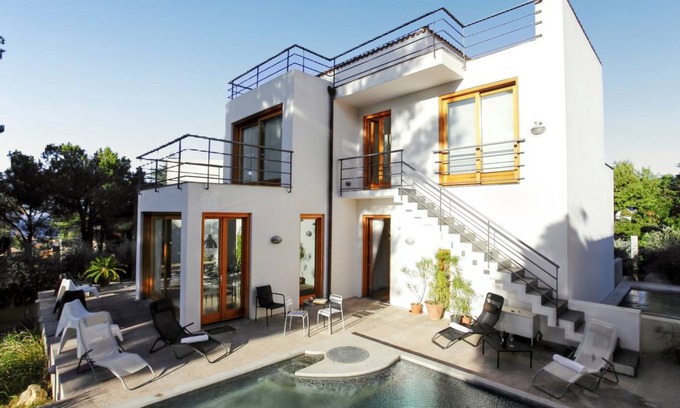 Torre Colonna-sperone Villa | 300 m² Villa ∙ 6 bedrooms ∙ 19 guests