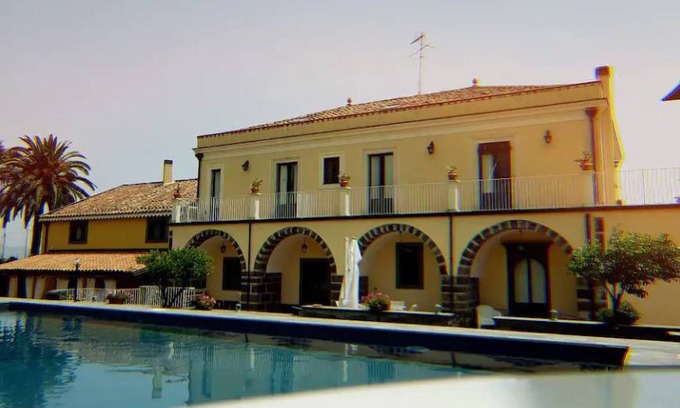 Archi House | 300 m² House ∙ 3 bedrooms ∙ 6 guests