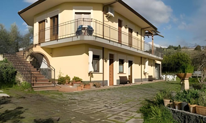 Trecastagni House | 32 m² Farmhouse ∙ 4 guests