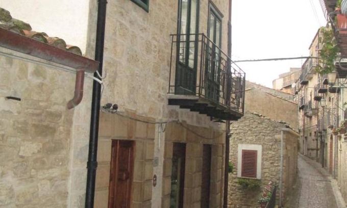 Gangi House | 35 m² House ∙ 3 guests