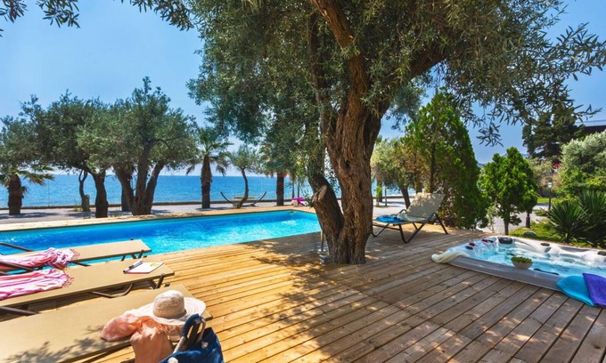 Letojanni Villa | 350 m² Villa ∙ 8 bedrooms ∙ 16 guests