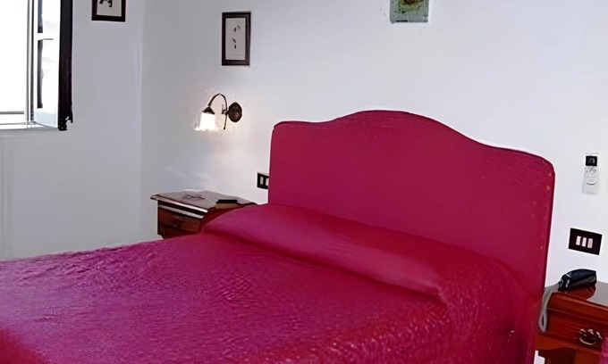 Santa Cristina Gela House | 40 m² Farmhouse ∙ 4 guests
