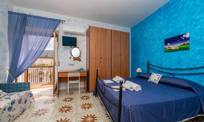 Ficarra Resort | 40 m² Private room ∙ 1 bedroom ∙ 4 guests