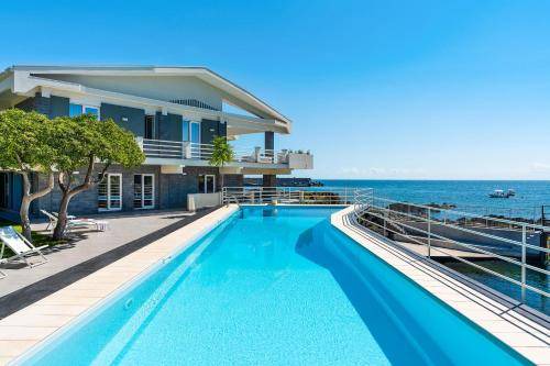 Stazzo Villa | 400 m² Villa ∙ 8 bedrooms ∙ 16 guests