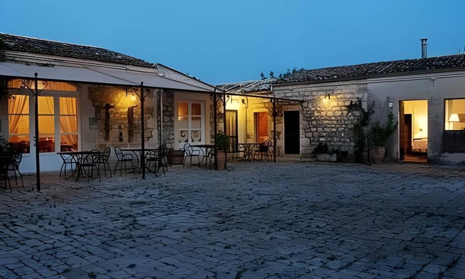 Modica House | 43 m² Farmhouse ∙ 2 bedrooms ∙ 4 guests