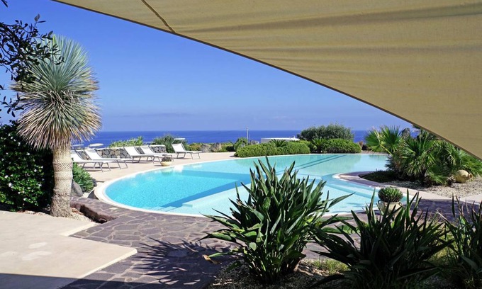 Pantelleria House | 43 m² House ∙ 1 bedroom ∙ 4 guests