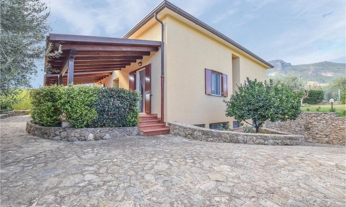 San Nicola l'Arena Apartment | 45 m² Apartment ∙ 1 bedroom ∙ 2 guests