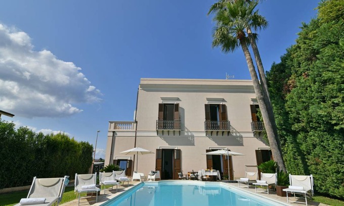 Milazzo Villa | 480 m² Villa ∙ 4 bedrooms ∙ 8 guests