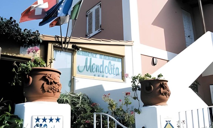 Lipari Historic Centre Apartment | 50 m² Serviced apartment ∙ 10 guests