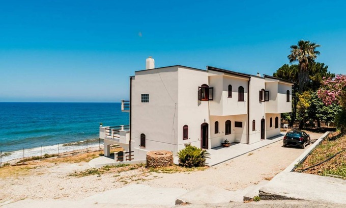 Marina di Caronia Other | 55 m² Accommodation ∙ 1 bedroom ∙ 3 guests