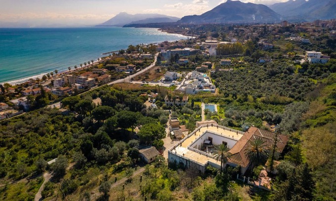 Santa Flavia House | 55 m² Farmhouse ∙ 5 guests