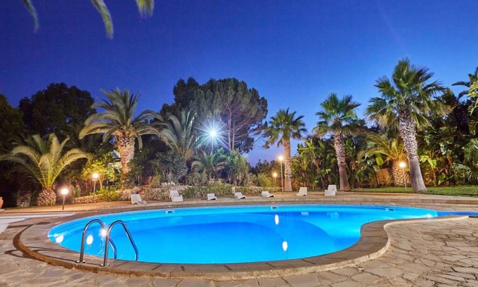 Modica Villa | 600 m² Villa ∙ 9 bedrooms ∙ 15 guests