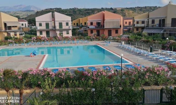 Campofelice di Roccella House | 65 m² House ∙ 3 bedrooms ∙ 6 guests