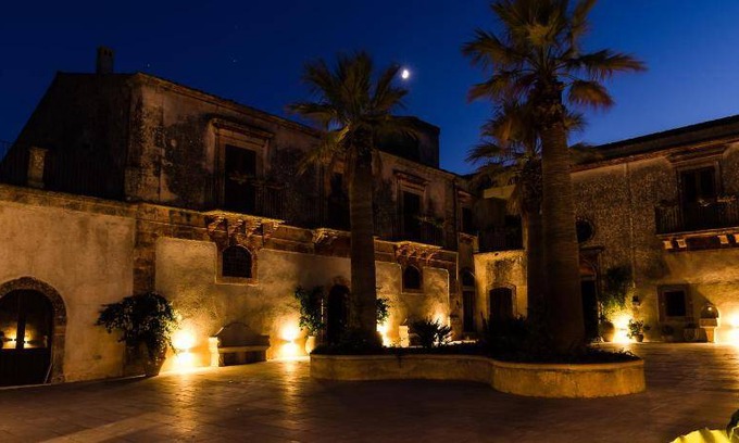 Palazzolo Acreide Resort | 70 m² Resort ∙ 4 guests