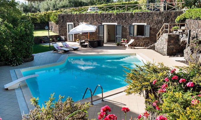 Ragalna Villa | 70 m² Villa ∙ 2 bedrooms ∙ 5 guests